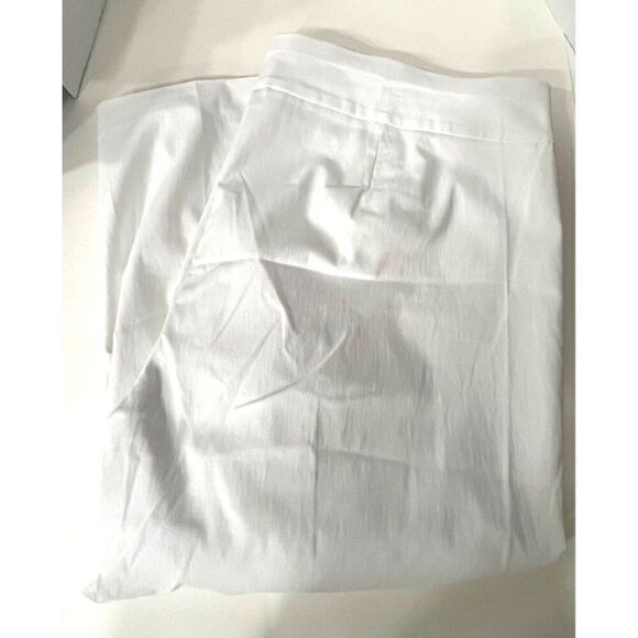 Alfani Plus Size Tummy-Control Capri Pants, Bright White - Picture 9 of 10